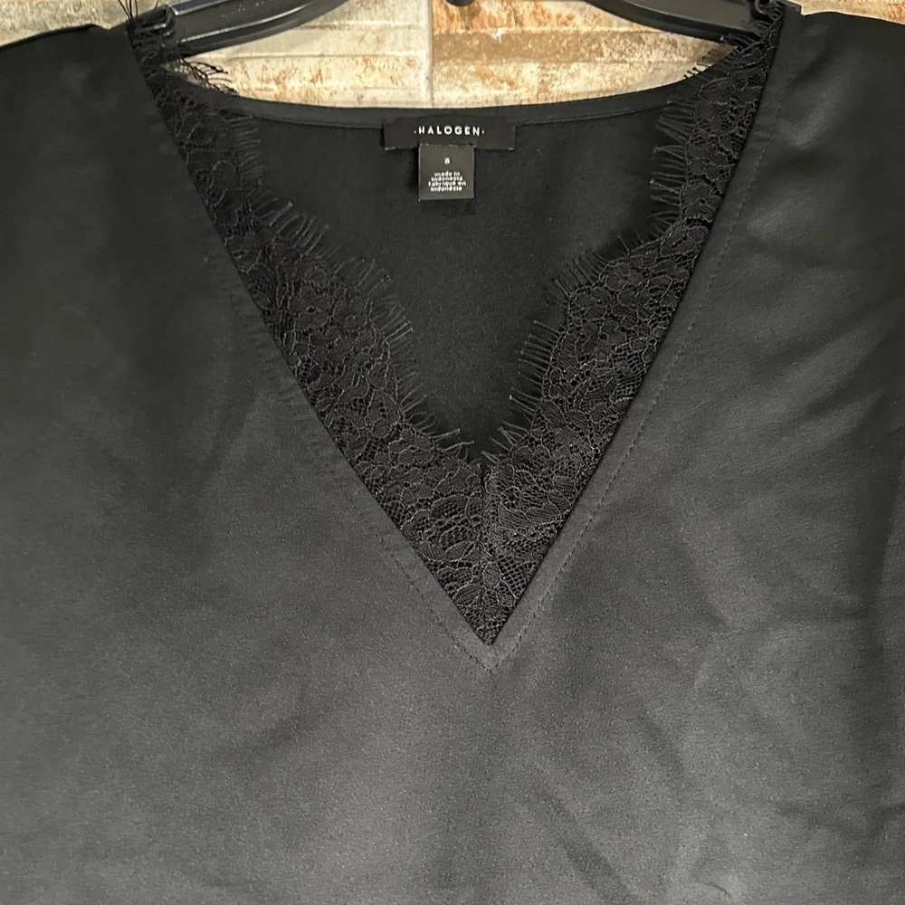Halogen Black V-Neck Sleeveless Top - Picture 2 of 4